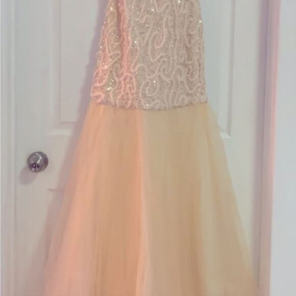 FAVIANA NWT gorgeous sequence maxi gown PROM / COCKTAIL Final Discount - Picture 5 of 8